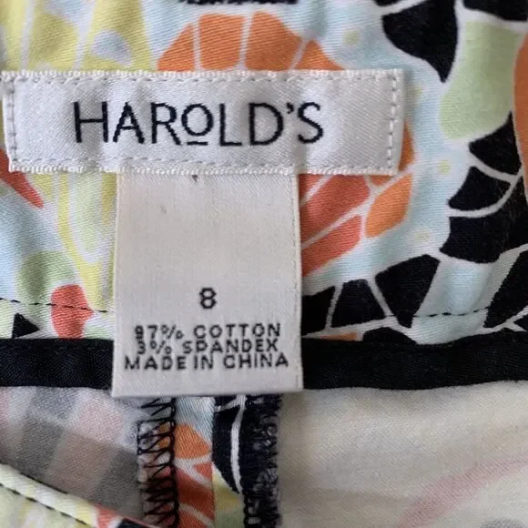 Harold's Jeans Womens 8 Butterfly Floral Print Slacks Stretch Cropped Button Leg - Picture 6 of 12